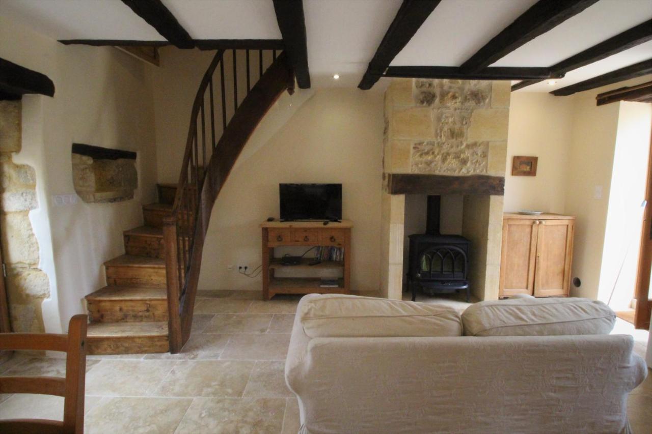 Joli Gite Pour 5 Personnes : Chez Cherrie Saint-Julien-de-Lampon Exterior photo